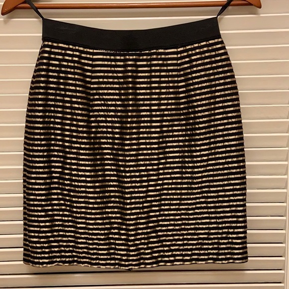 6. Ark & Co Skirt in Black and Gold - Picture 2 of 8